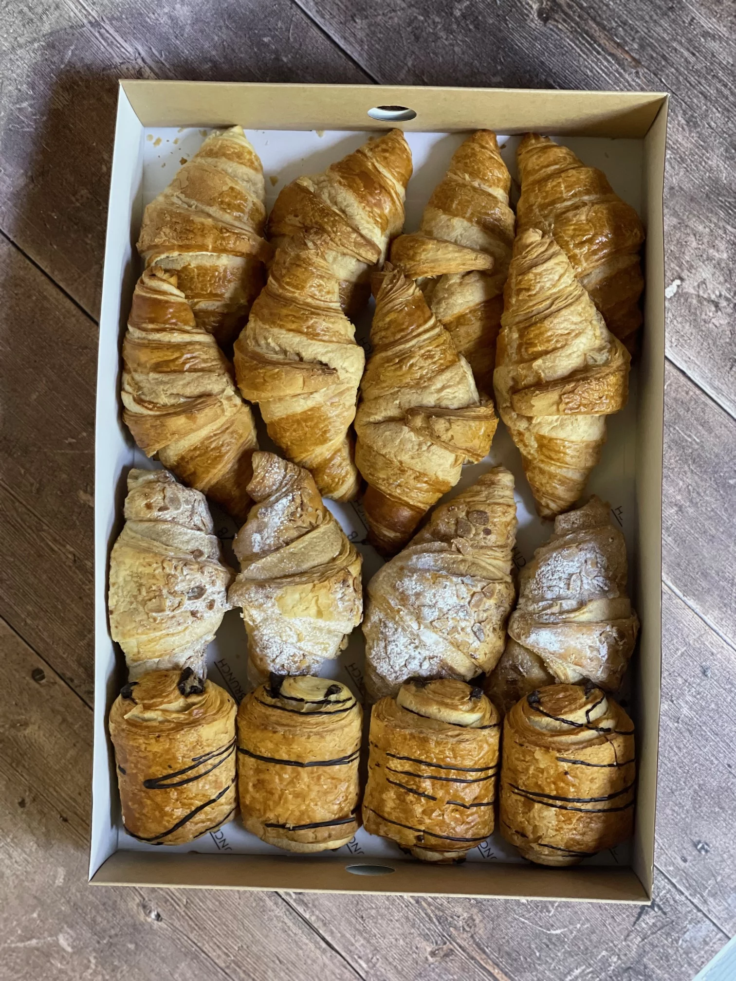 Large Mixed Croissants Box